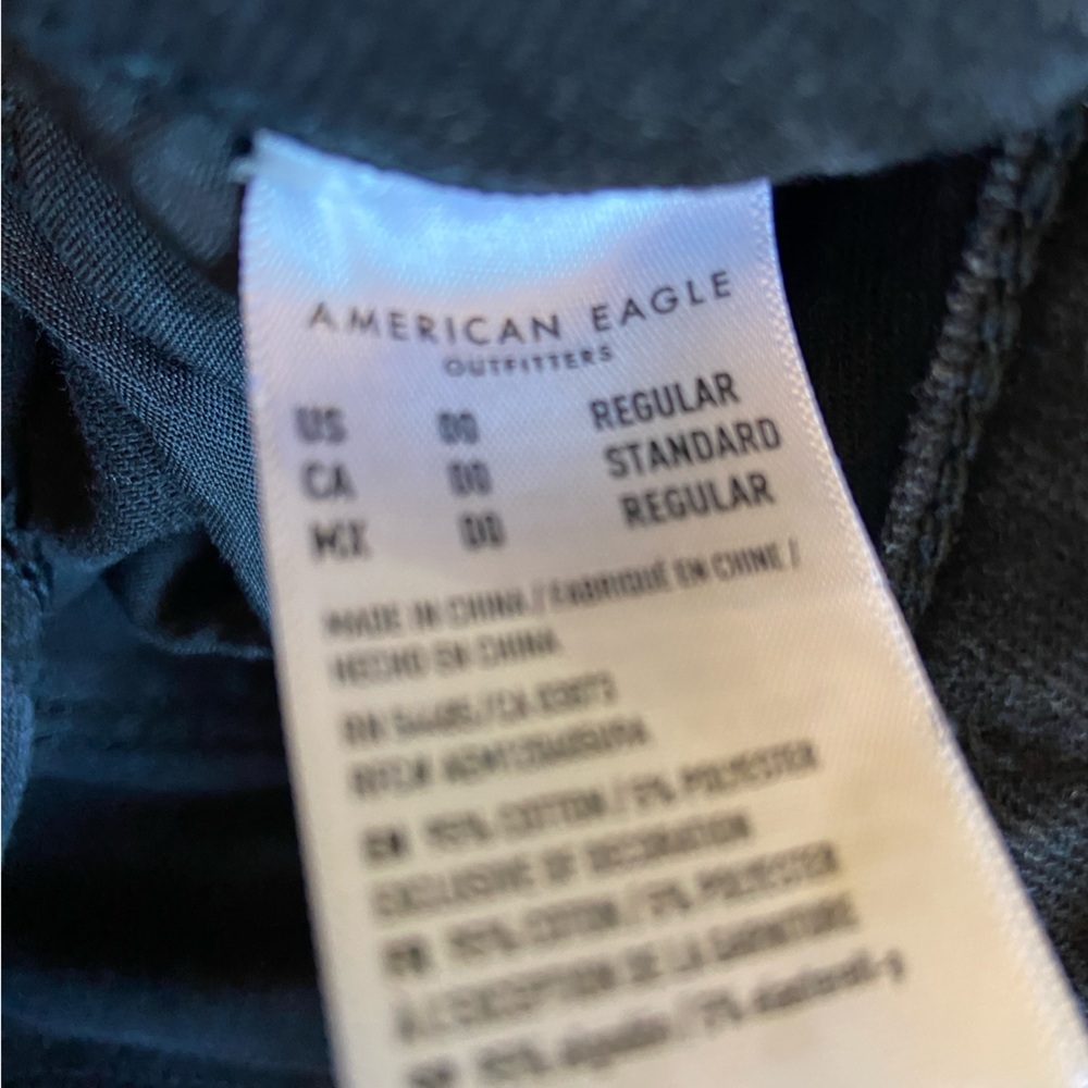 American Eagle Black Distressed Mom Jeans Size 00 - Picture 9 of 10